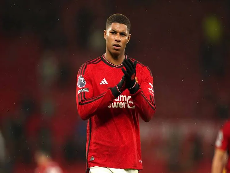 曼晚:曼联可在冬窗尝试引进托尼,他与姆伯莫配合默契